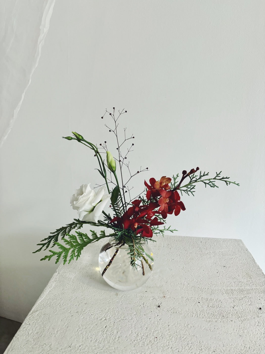 Goodbeast Round Bud Vase