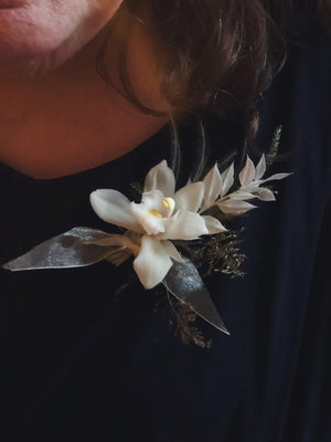 Weddings - Pin-On Wearable Flowers - The Wild Bunch Weddings - The Wild Bunch Florist - Vancouver Flower Shop Delivery